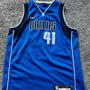 Nike Dallas Mavericks Dirk Nowitzki #41 Jersey Youth LARGE